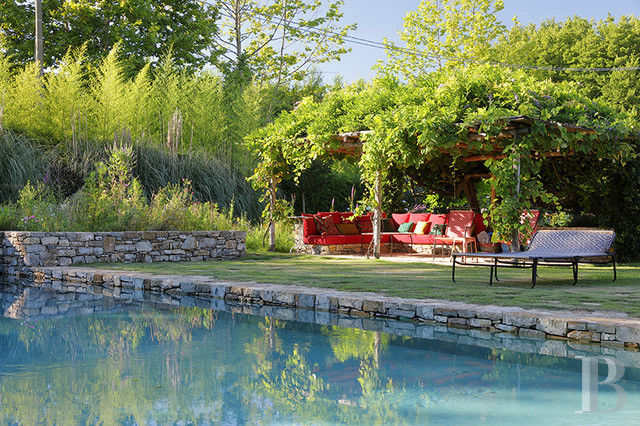 En Toscane, au nord de Pise, une villa contemporaine non loin de la mer - photo  n°3